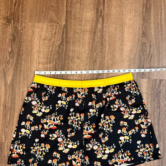 Patagonia Mushroom Men's Capilene Base Layer Shorts Sz XXL- Rare - Picture 4 of 11